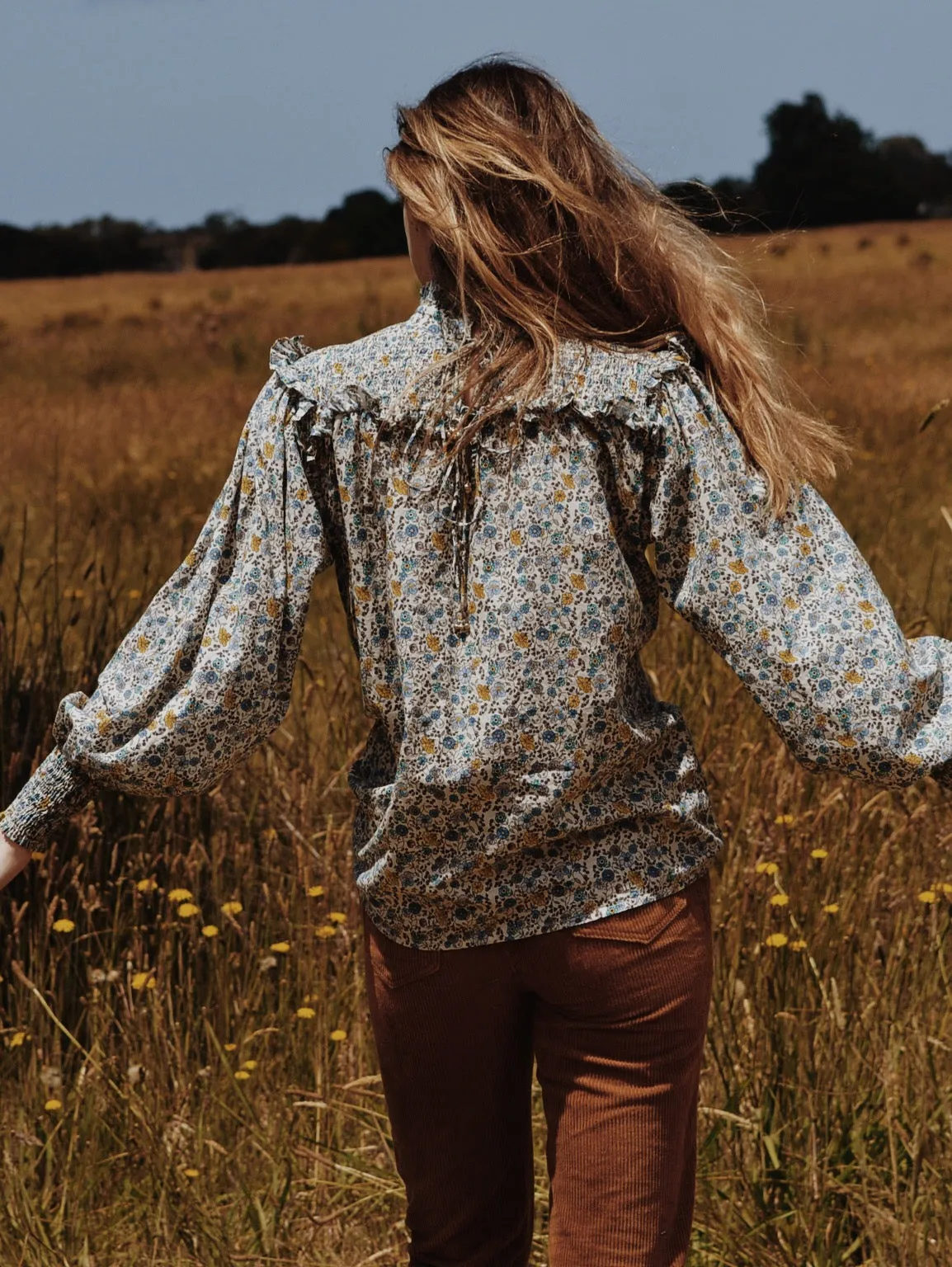 100% RECYCLED COTTON - BAMBI BLOUSE BLUE YELLOW FLORAL