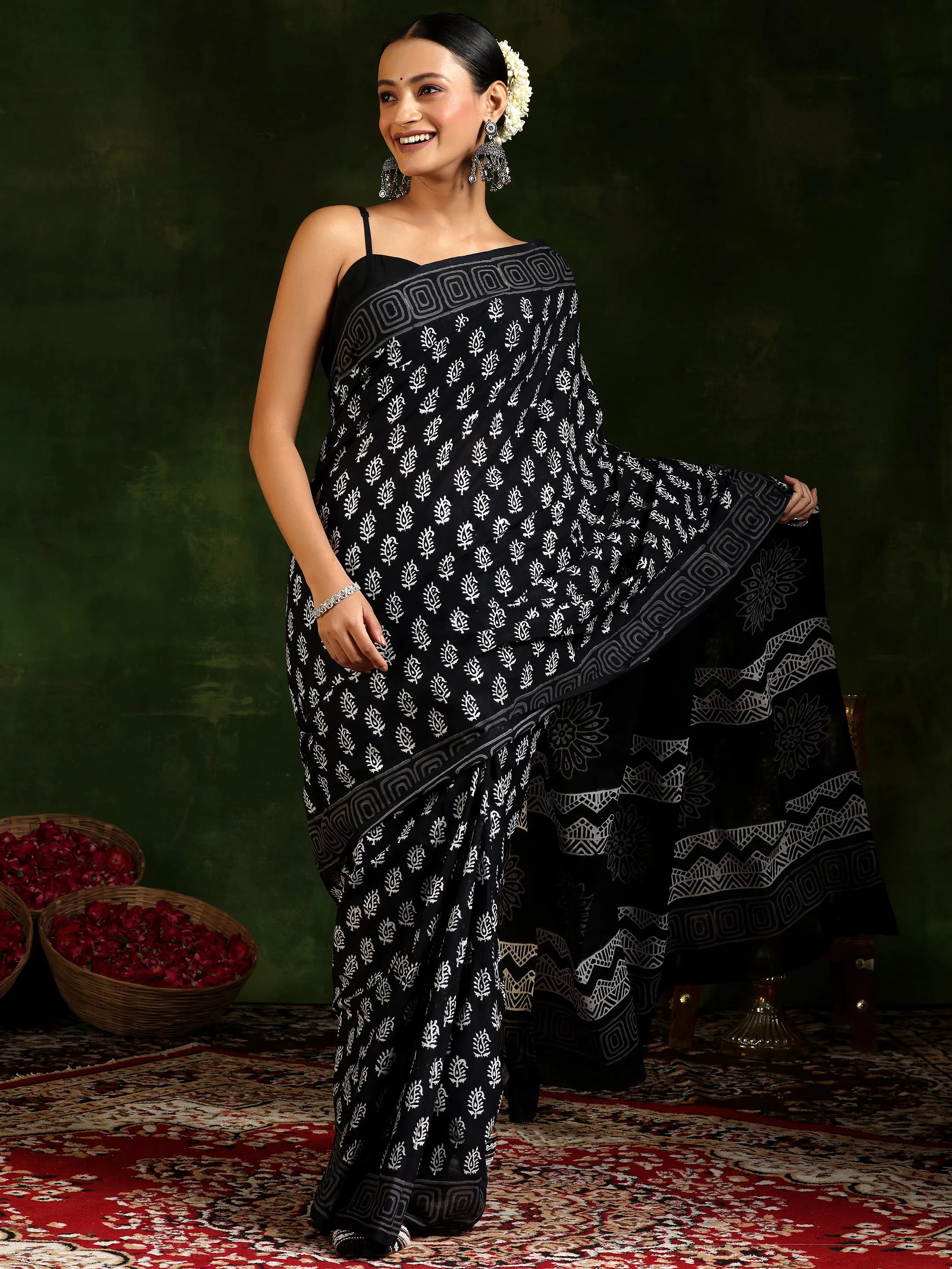 Black Printed Cotton Saree With Unstitched Blouse Piece