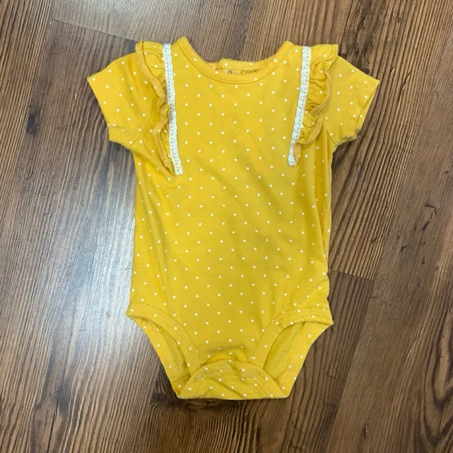 Carter's SIZE 12 Months Onesie