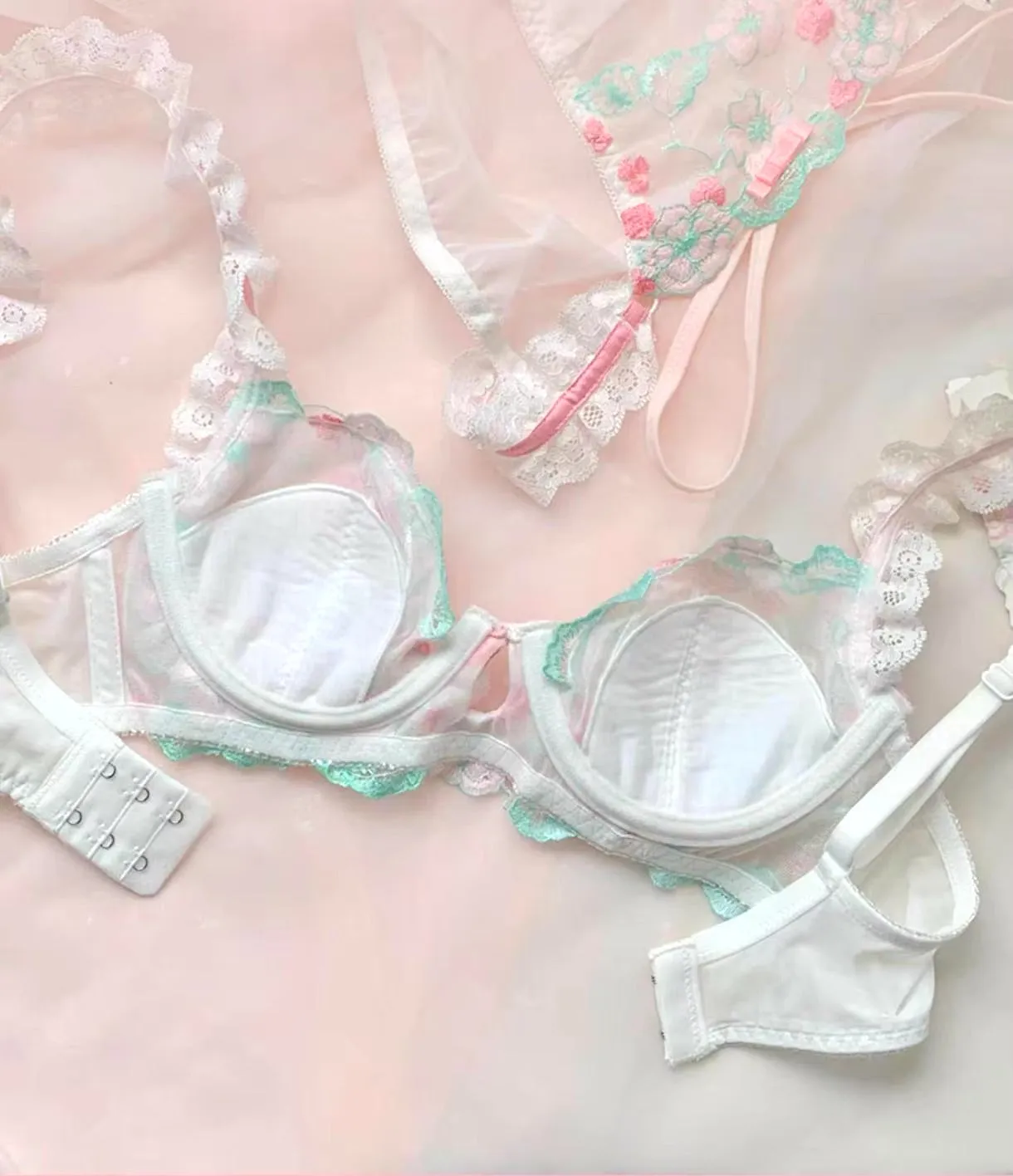 Cottage Vintage Lingerie Set