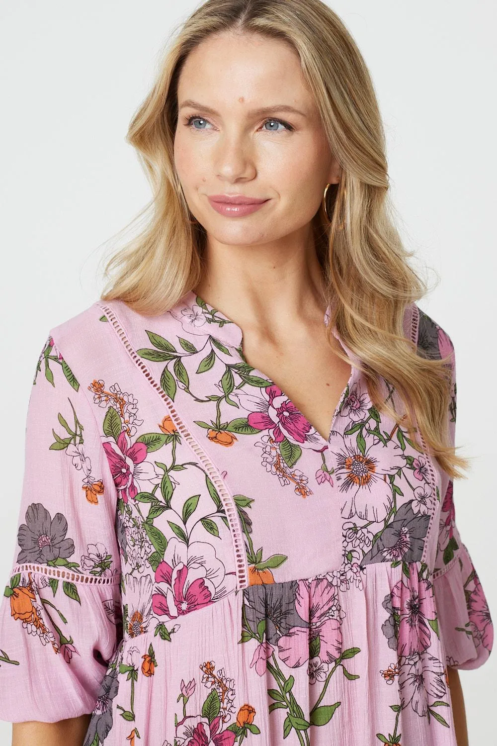 Floral 3/4 Sleeve Curve Hem Blouse