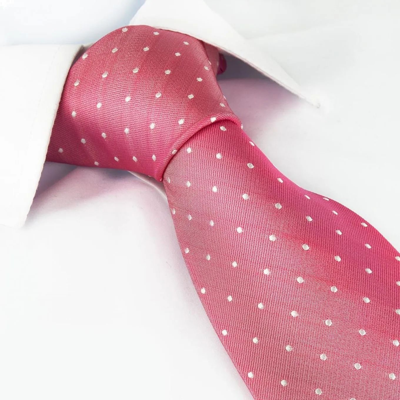 Fuchsia Polka Dot Woven Silk Tie