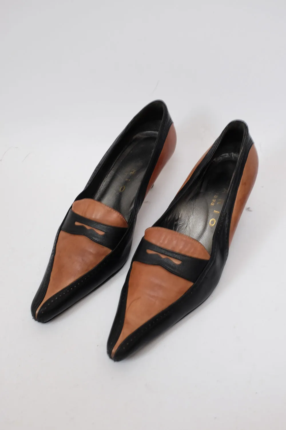 ITALY BLACK LEATHER  FLAT PUMPS 38