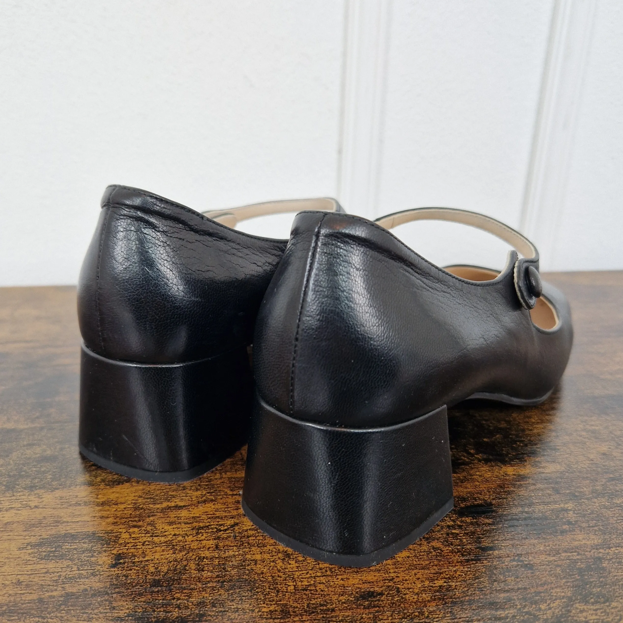 Mary Jane Prada pelle nera nr.37