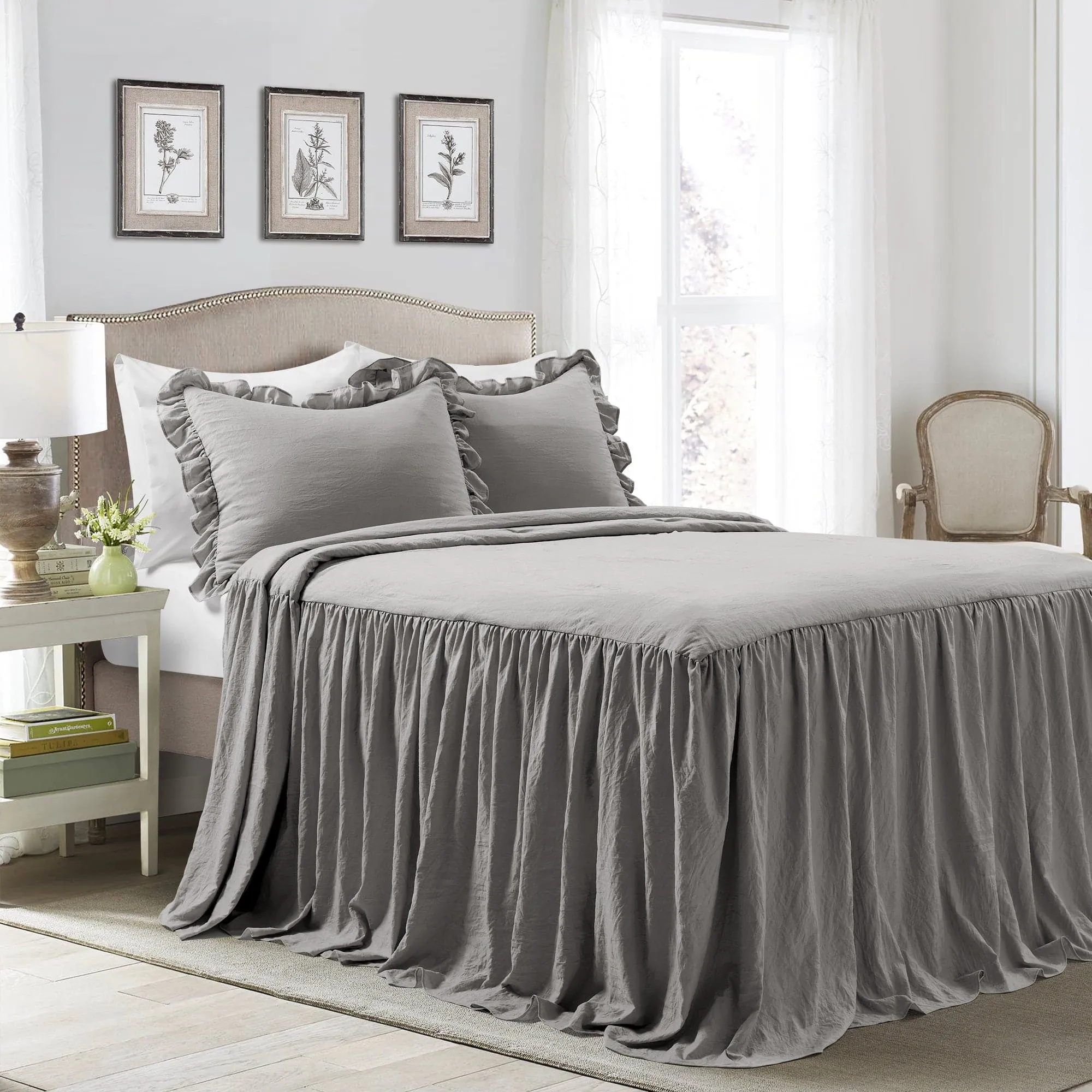 Ruffle Skirt Bedspread Set