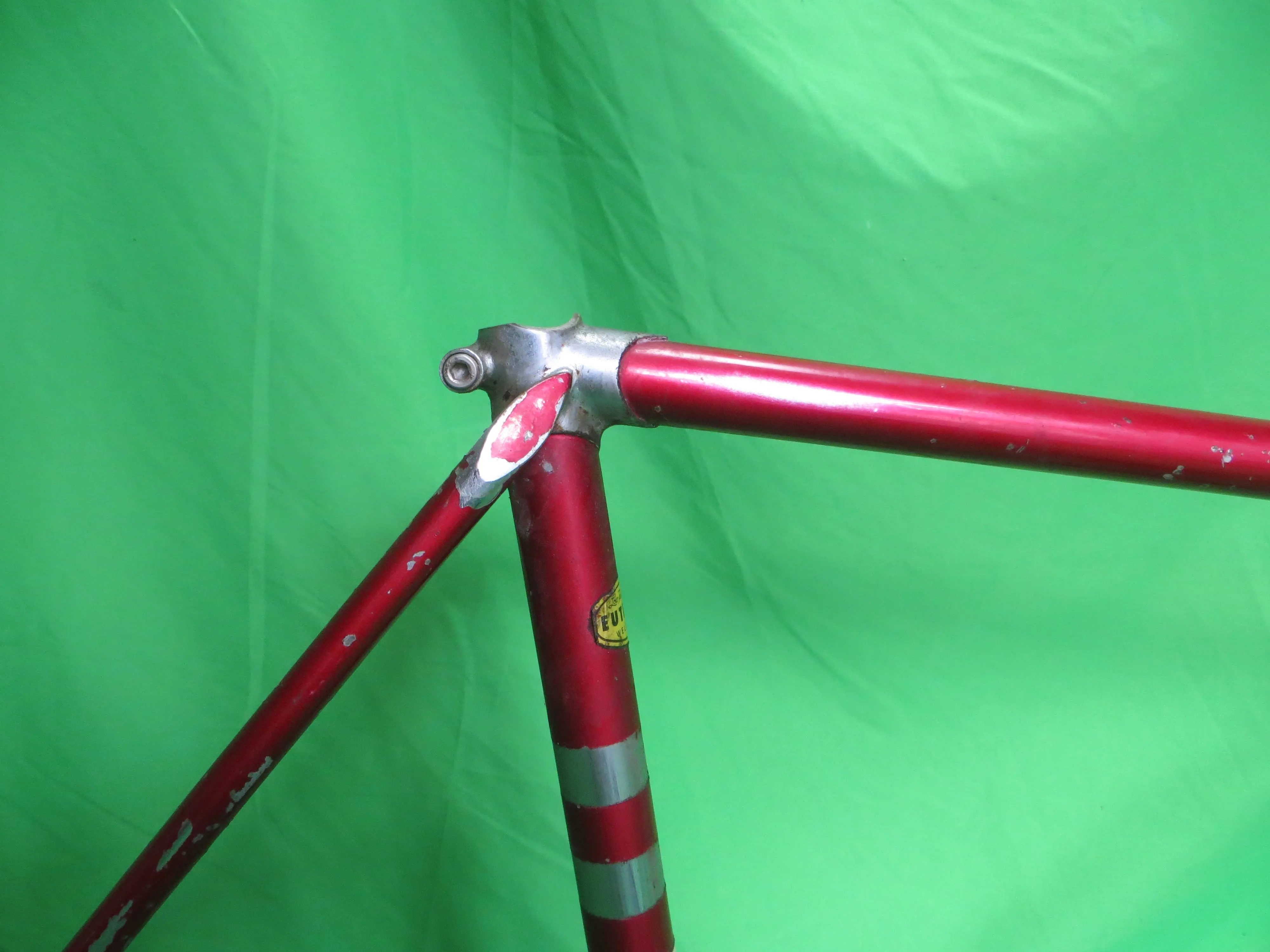 Super Rare! Vintage 1973 Katakura Silk // Candy Red/ Chrome Plated  // 51cm