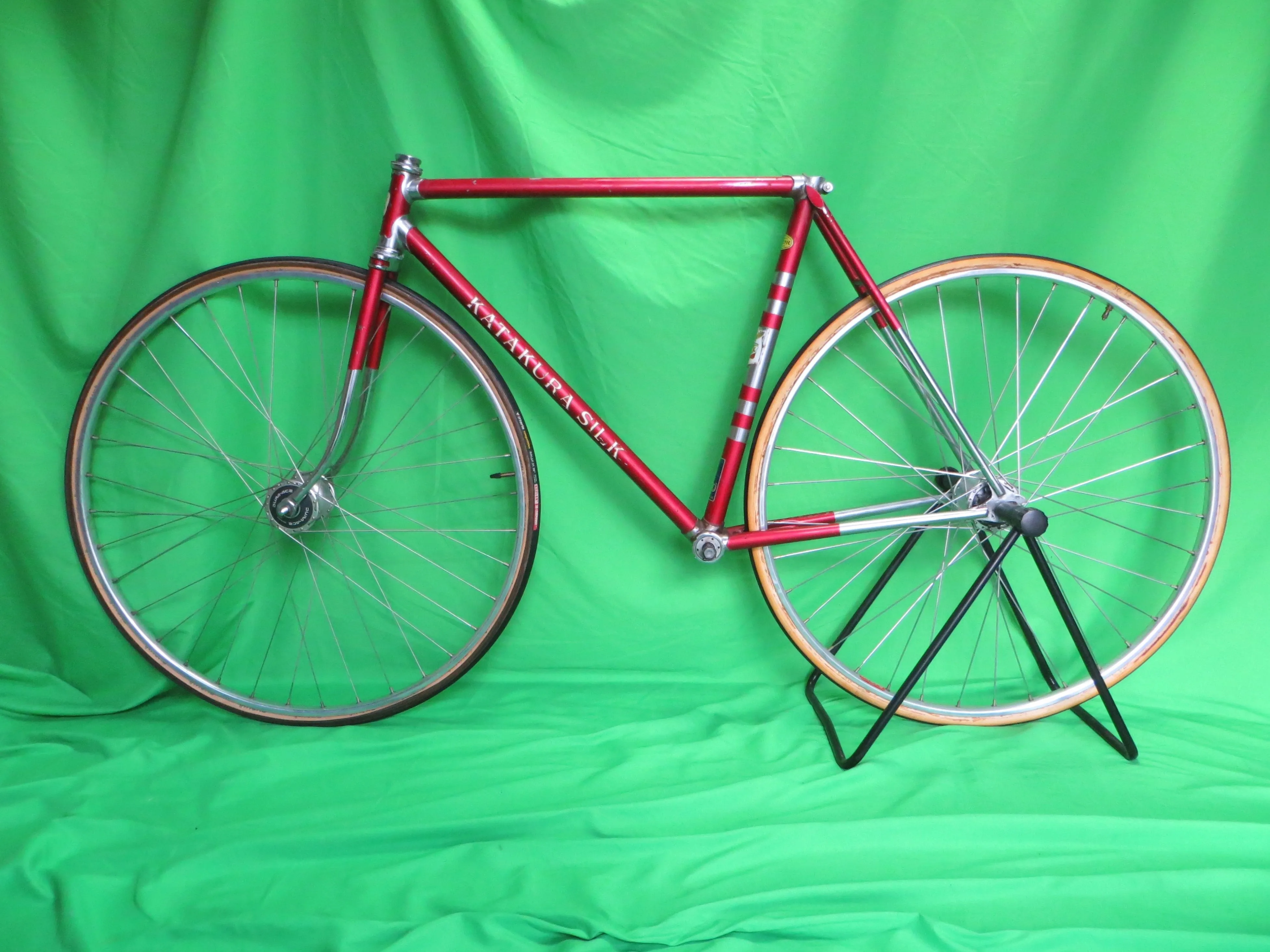 Super Rare! Vintage 1973 Katakura Silk // Candy Red/ Chrome Plated  // 51cm