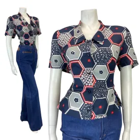 VINTAGE 60s 70s BLUE WHITE RED DAISY FLOWER HEXAGON MOD SHORT BLOUSE 12 14