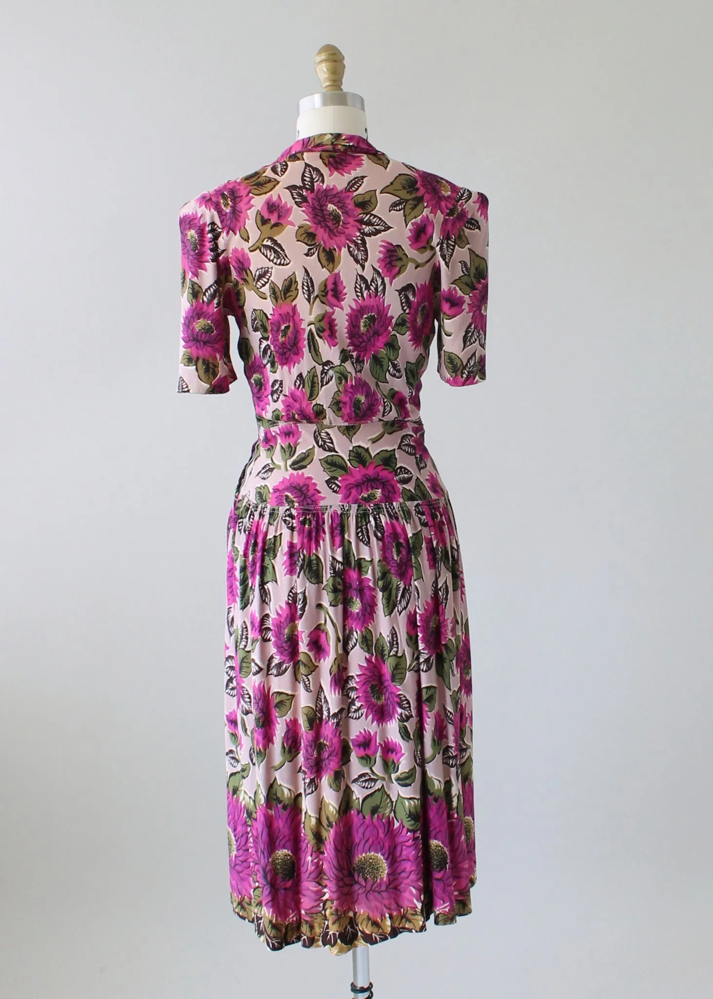 Vintage Early 1940s Fuchsia Floral Jersey Day Dress