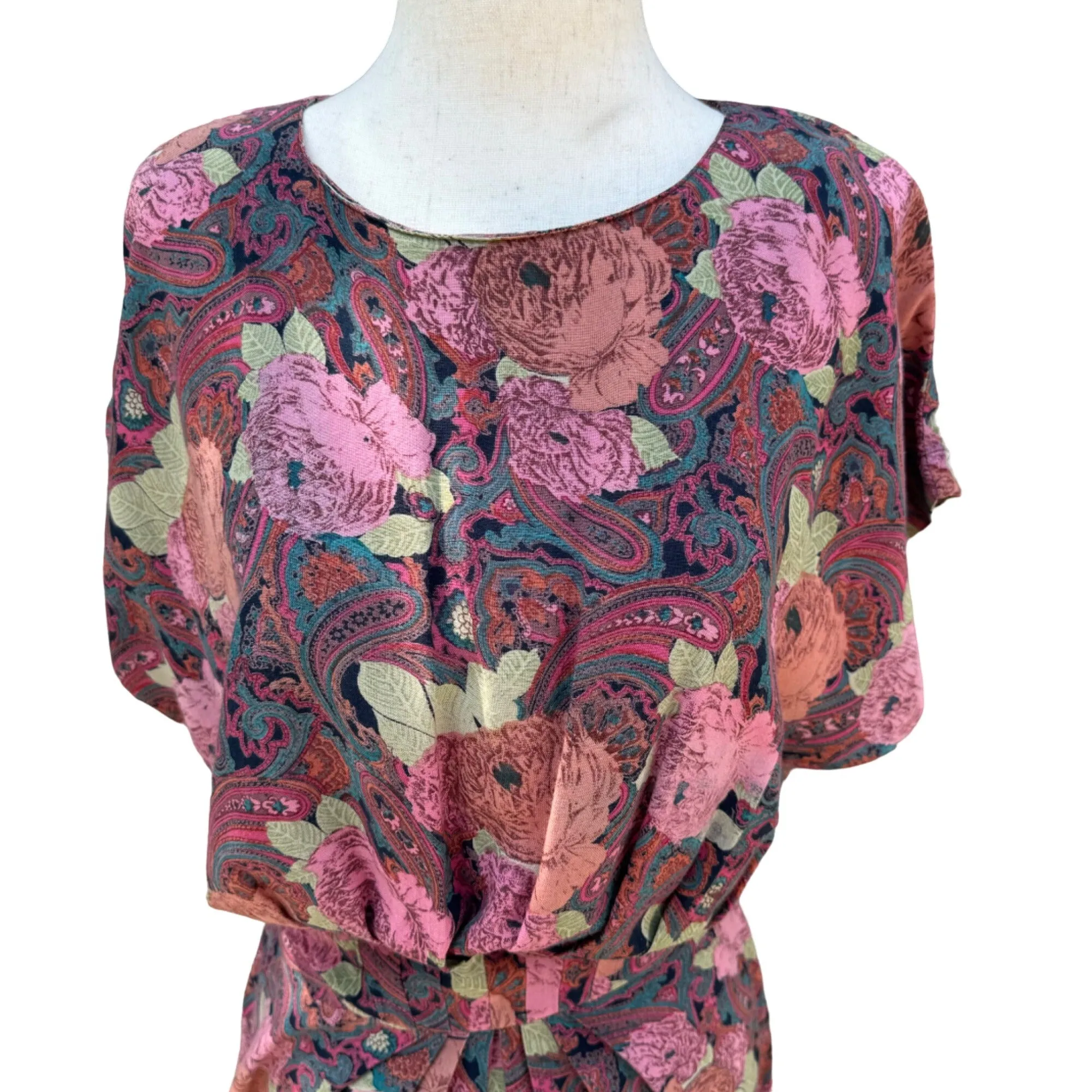 Vintage Women's Pink Floral Paisley Print Pleat Waist Short Dolman Sleeve Dress